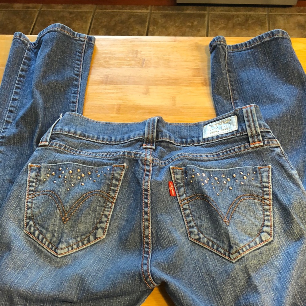 Levi’s - Picture 2 of 6